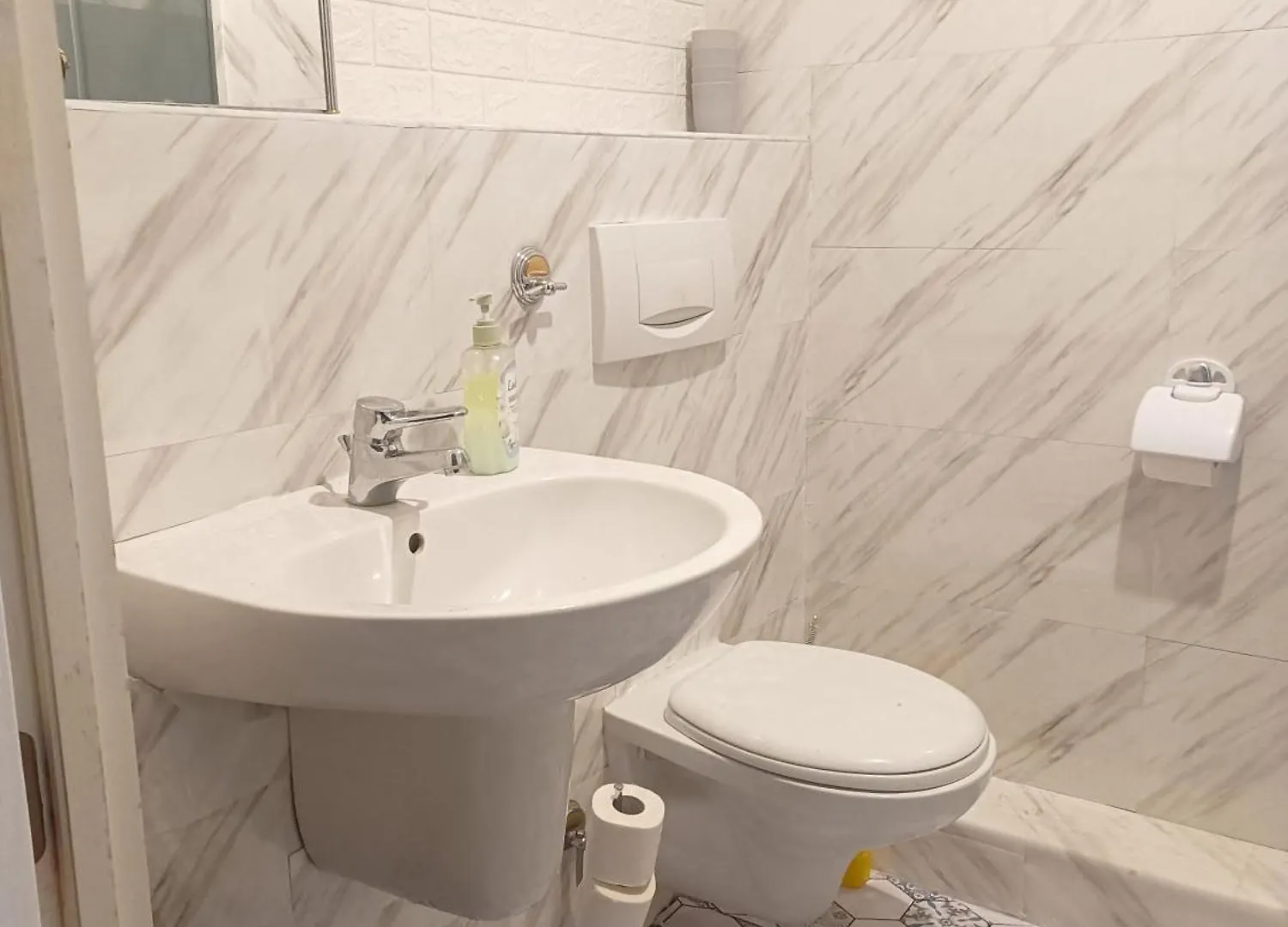 Apartment Kolobrzeg-Hotel Polonia Apartament 207